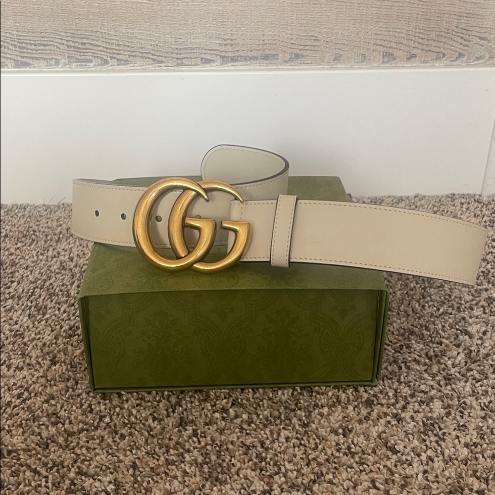 Gucci Light Beige Belt with Gold GG Buckle